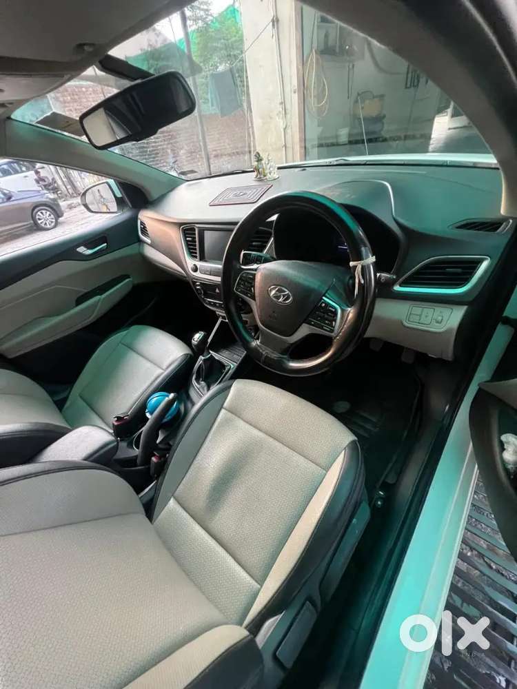 Verna Top Model With Sunroof