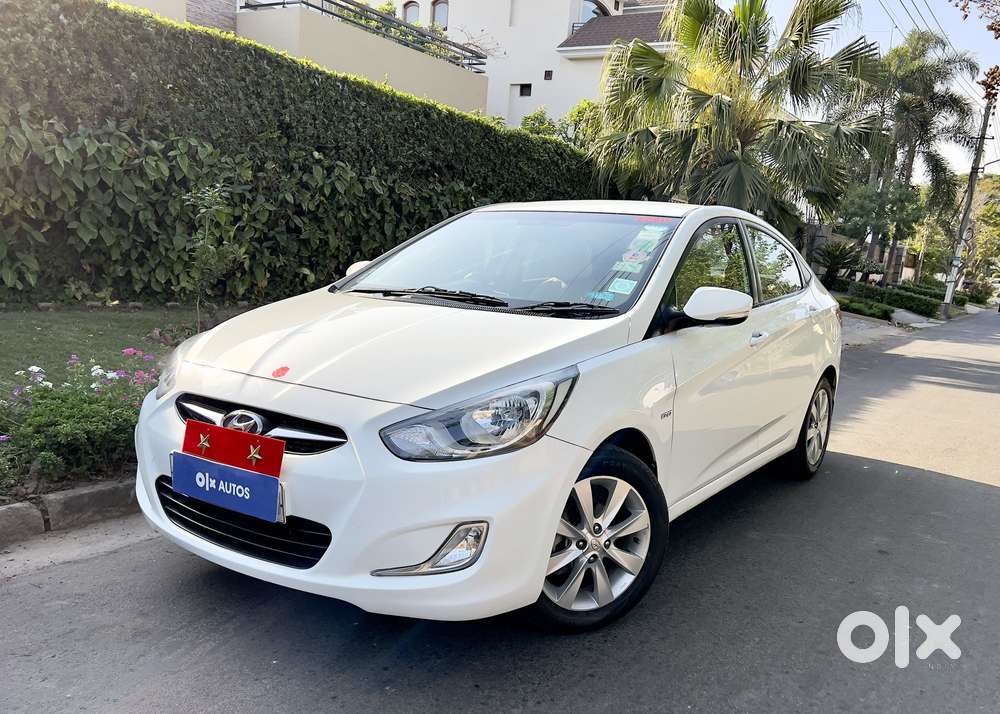 Hyundai Verna Vtvt 1.6 Sx, 2011, Petrol