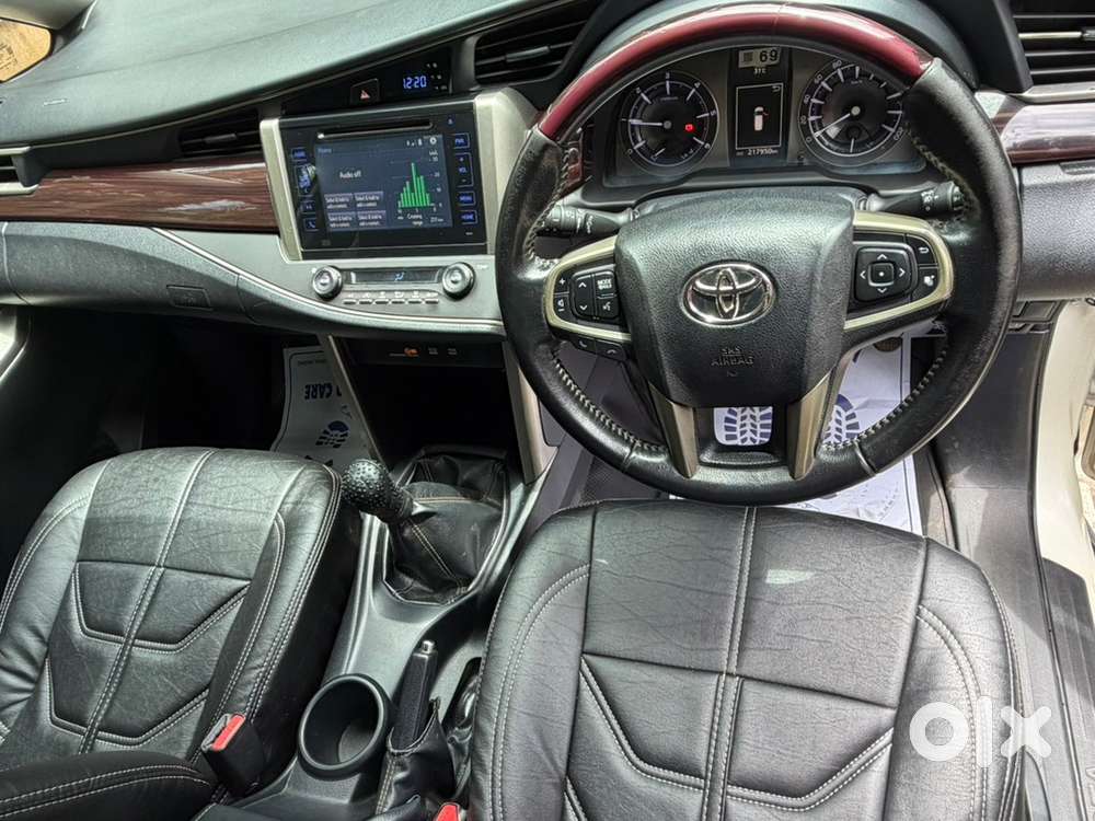 Toyota Innova Crysta 2016 Diesel Manual