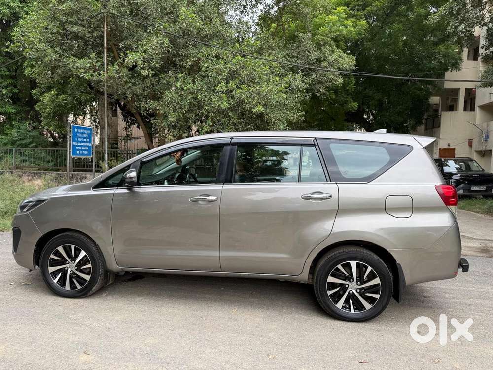 Toyota Innova Crysta 2.4 Z 7 Str, 2022, Diesel