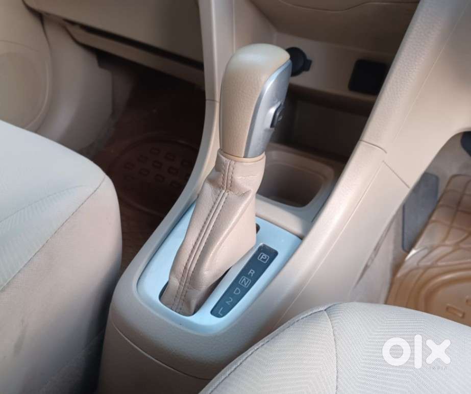 Maruti Suzuki Ertiga Vxi At Petrol, 2018, Petrol