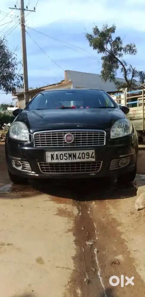 Fiat Linea 2009 Petrol 85000 Km Driven