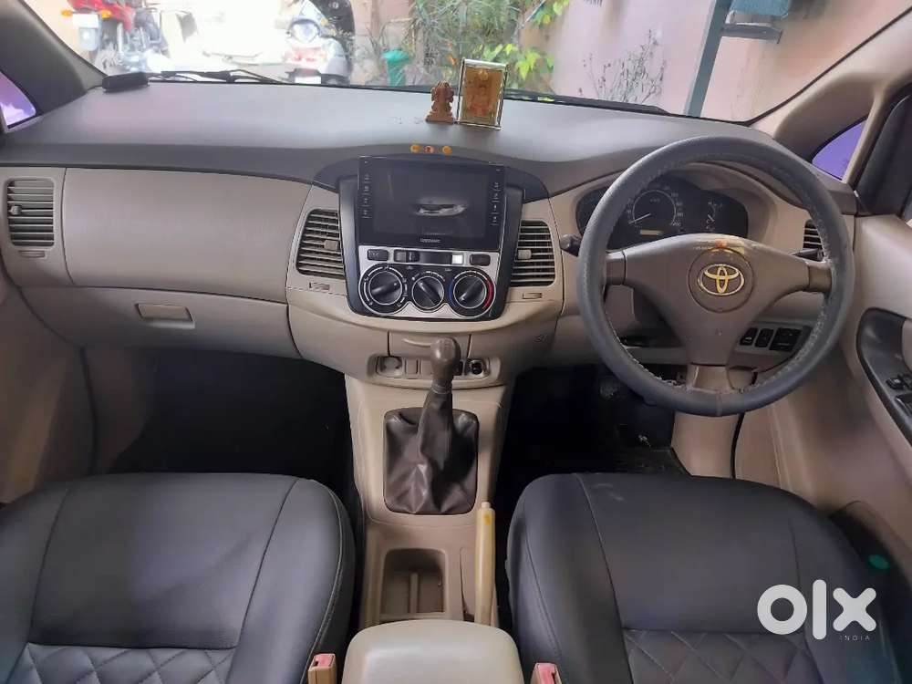 Toyota Innova 2010 Diesel 182000 Km Driven