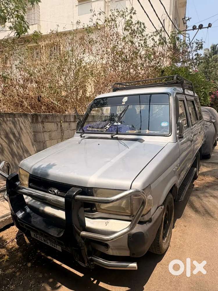 Toyota Qualis Metallic Silver