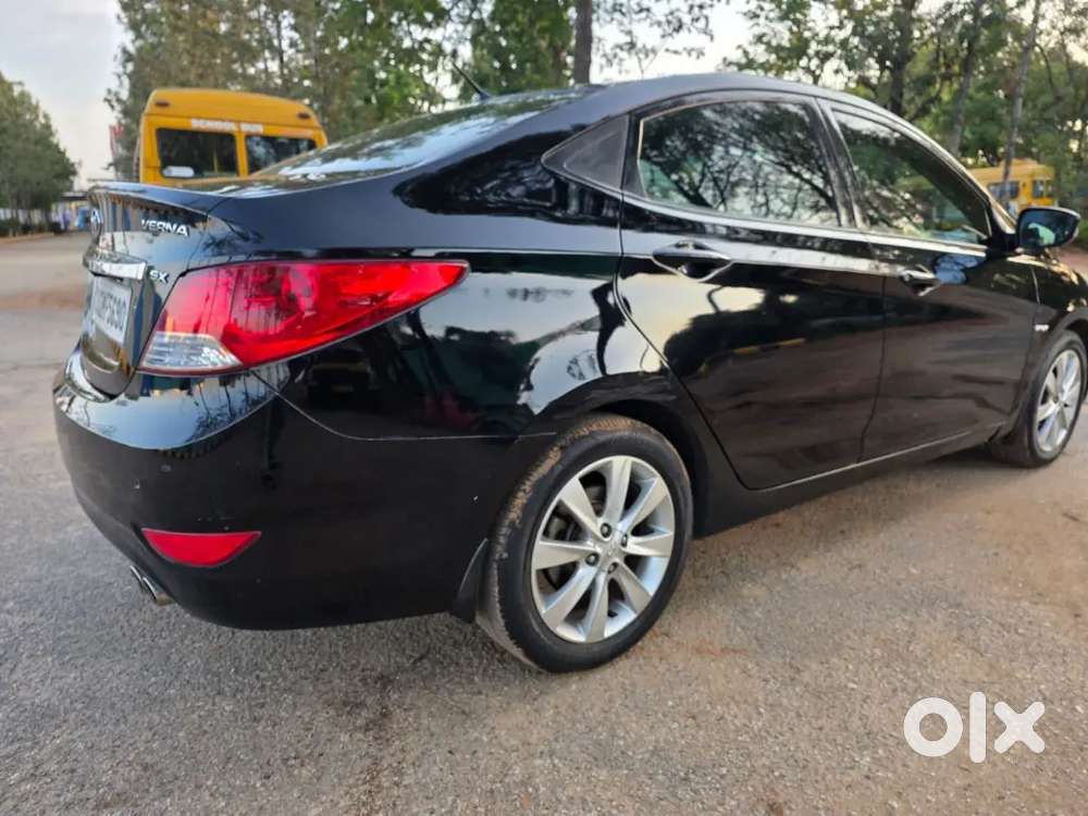 Hyundai Verna Fluidic 2011