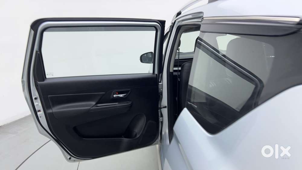 Maruti Suzuki Xl6 1.5 Zeta Mt, 2024, Petrol