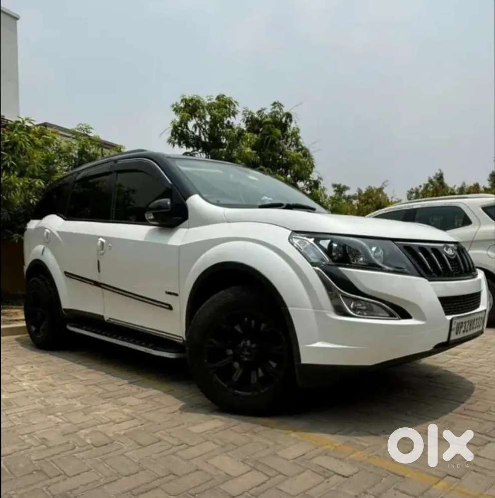 Mahindra Xuv500 2017 Diesel 100000 Km Driven