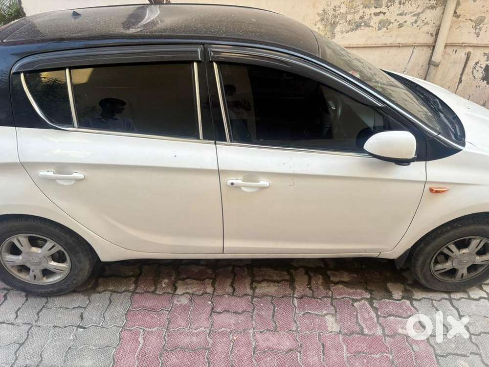 Hyundai Elite I20 2009 Cng & Hybrids 84444 Km Driven