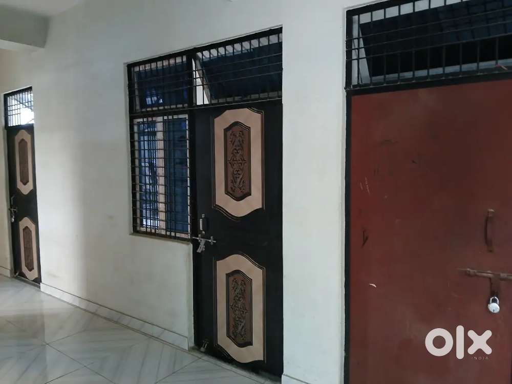Indivisible Room for Rent