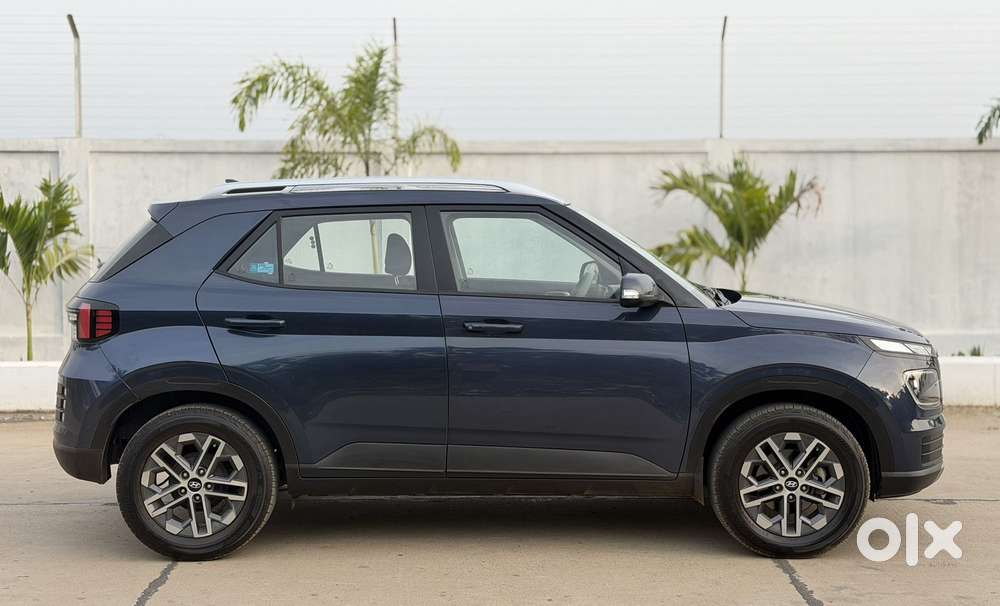 Hyundai Venue Sx Mt, 2023, Diesel