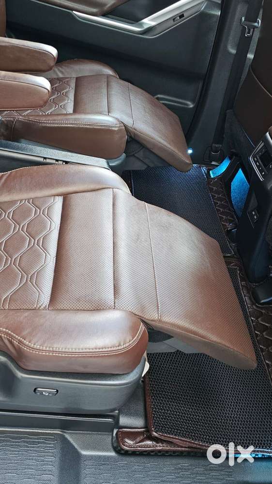 Toyota Innova Hycross 2.0 Zx Hybrid 7 Str, 2025, Petrol