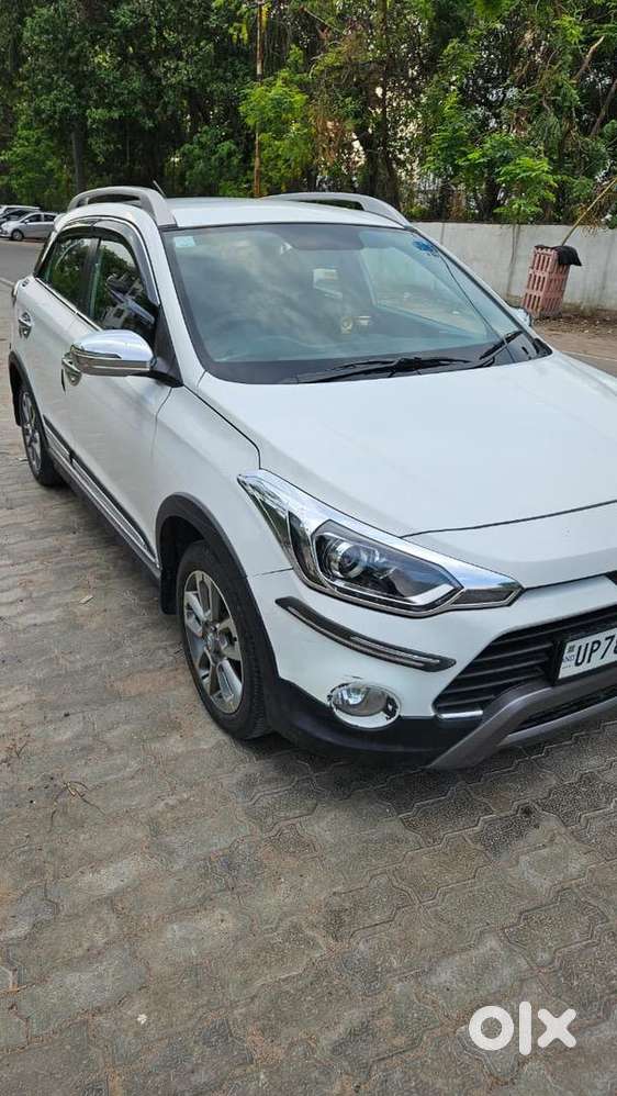 Hyundai I20 Active S Model Petrol 2017 July 1 Owner 90000km Driven