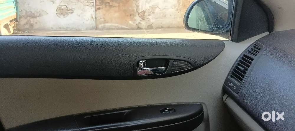 Hyundai I20 2009 Petrol 79600 Km Driven