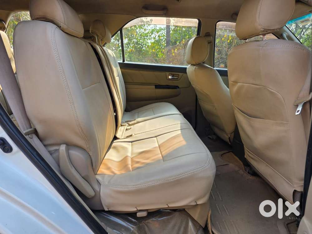 Toyota Fortuner 2011-2016 4x2 Manual, 2013, Diesel