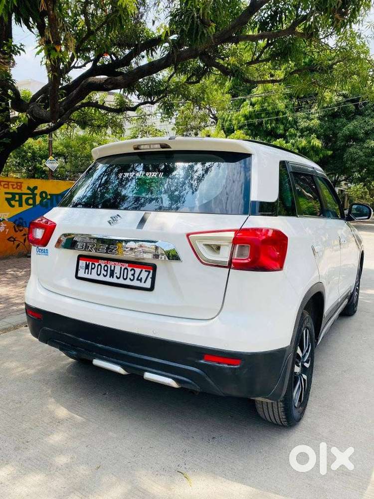 Maruti Suzuki Brezza 1.5 Vxi Cng, 2021, Cng & Hybrids