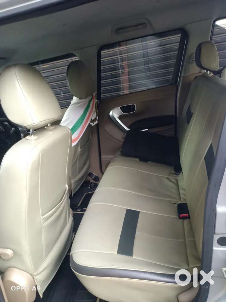 Mahindra Tuv 300 2016