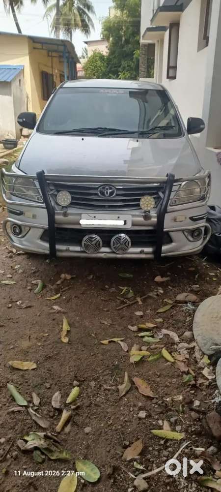 Toyota Innova 2.5 V