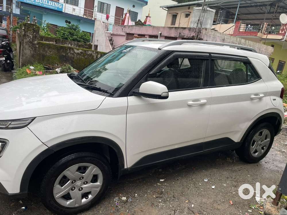 Hyundai Venue Petrol 2021