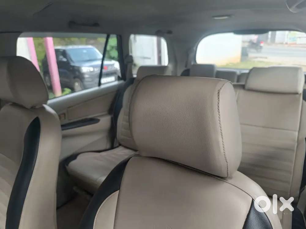 Toyota Innova 2013 Diesel 240000 Km Driven