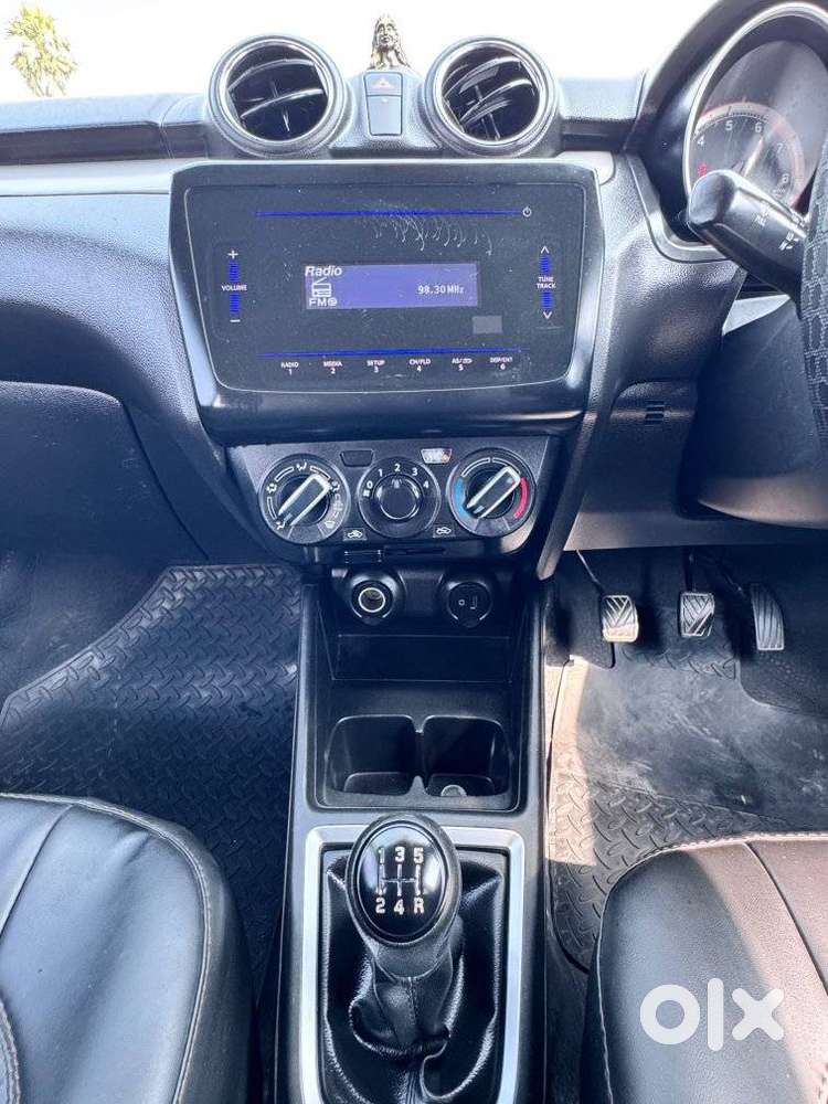 Maruti Suzuki Swift Vxi, 2022, Petrol