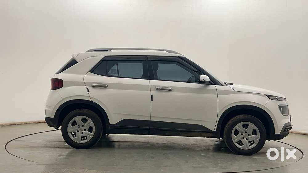 Hyundai Venue 1.2 S Plus, 2021, Petrol