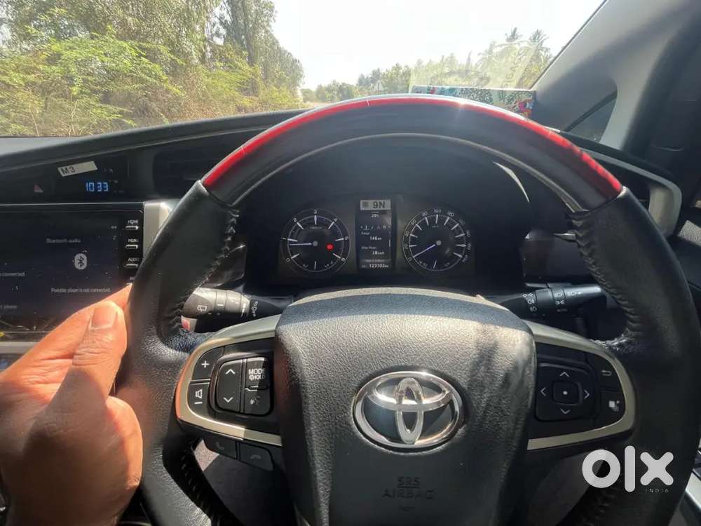 Innova Crysta 2.4 V 2021 Model