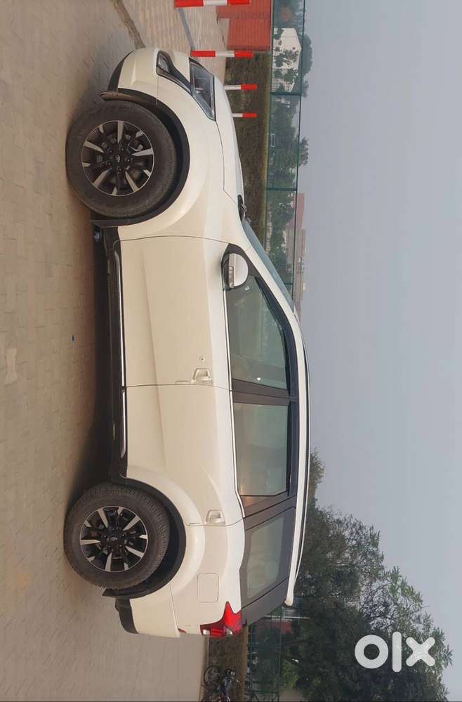 Mahindra Xuv500 2019 - Top Model