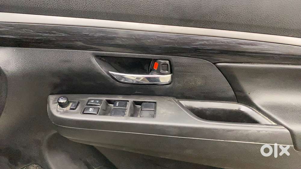Maruti Suzuki Xl6 Alpha, 2019, Petrol