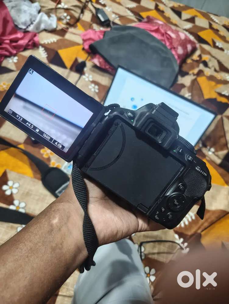Nikon d5300 18-55 with 55-250 new condition no any dent