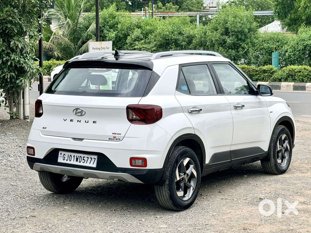 Hyundai Venue 1.0 Sx Plus Turbo Dct Dual Tone, 2021, Petrol
