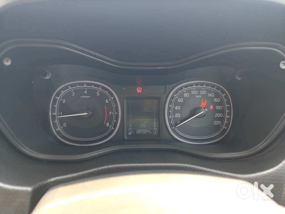 Maruti Suzuki Brezza 1.5 Zxi Smart Hybrid, 2020, Petrol