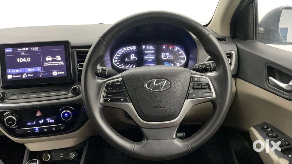 Hyundai Verna 1.5 Sx Vtvt Ivt, 2022, Petrol