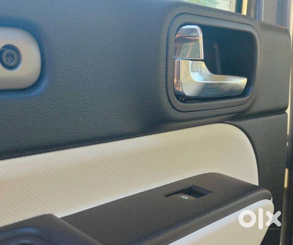 Mahindra Thar Roxx Mx5 Diesel At 2wd, 2024, Diesel