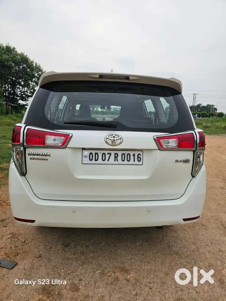 Toyota Innova Crysta 2.4 Diesel 2017