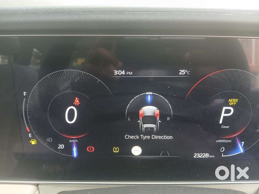 Mahindra Xuv700 2.0 Ax 7 Petrol At Luxury Pack Str, 2024, Petrol