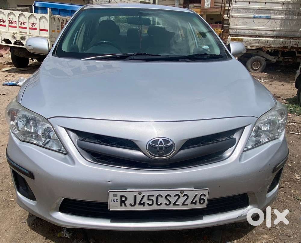 Toyota Corolla Altis 2012