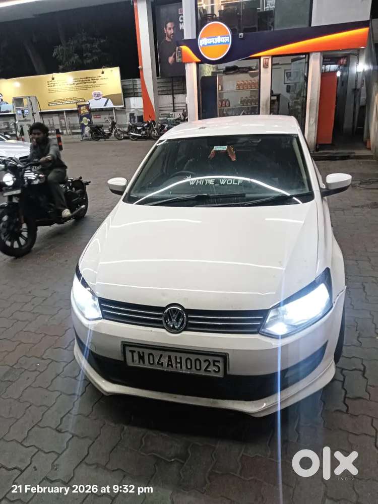 Volkswagen Polo Petrol 2011