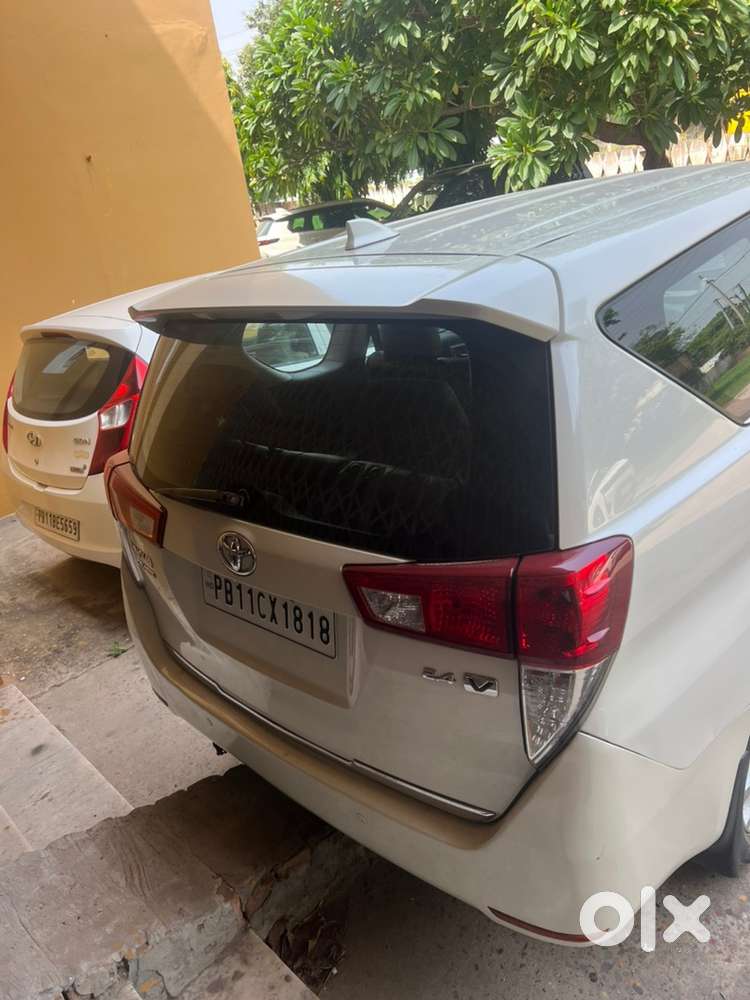 Toyota Innova Crysta 2017