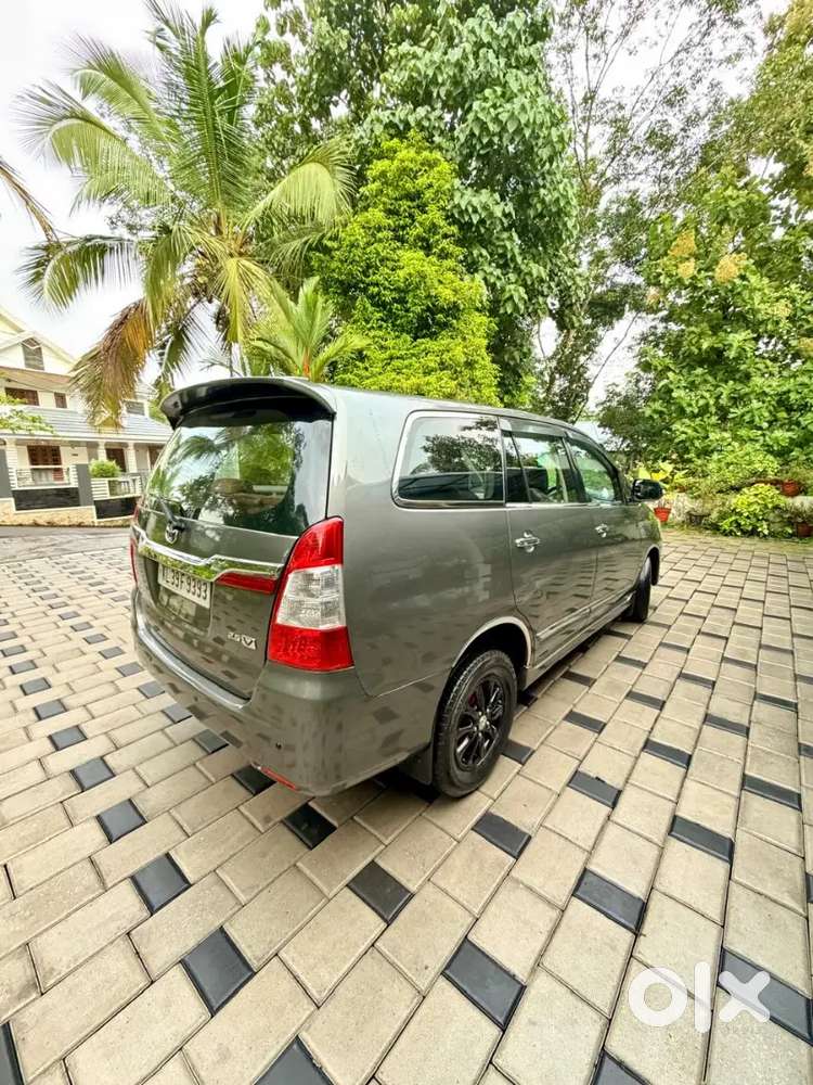 Toyota Innova 2.5 Diesel 2013 Nov Make 2014 Rgd