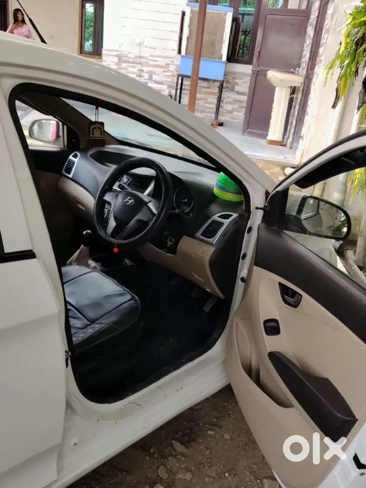 Hyundai Eon Magna 2016