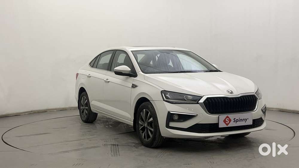 Skoda Slavia Style 1.0l Tsi At, 2022, Petrol