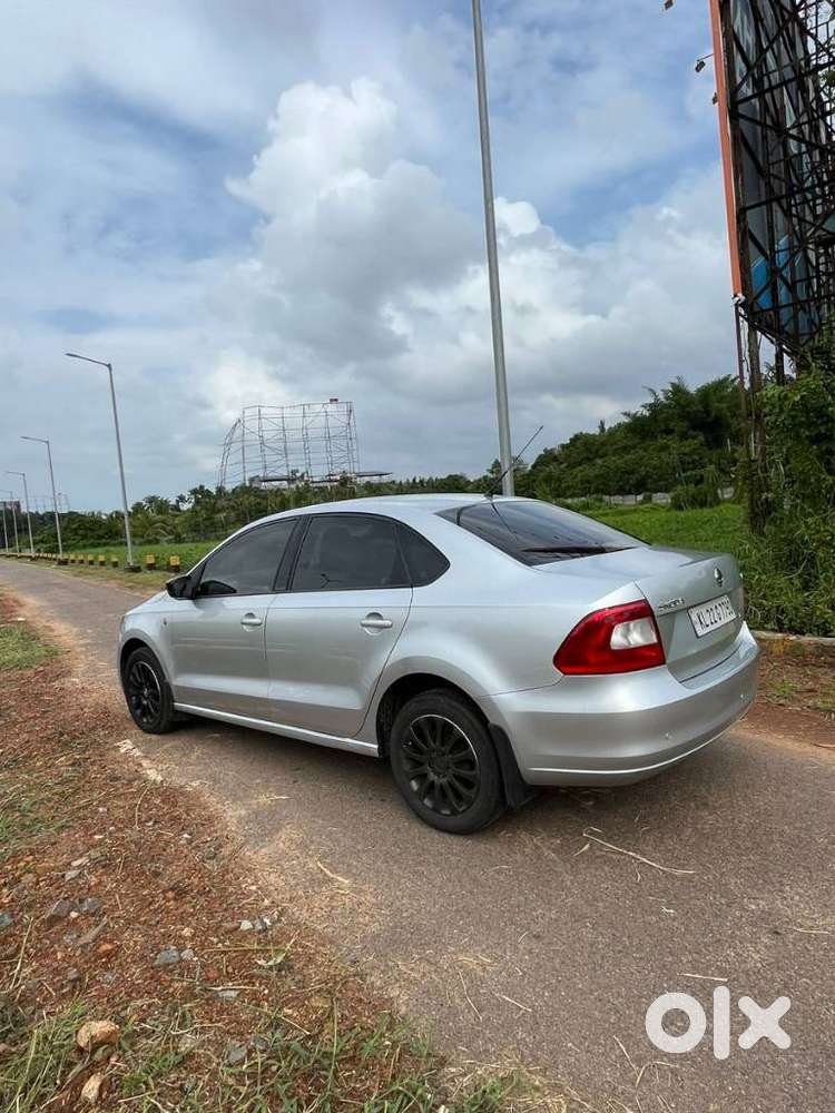 Skoda Rapid 1.5 Elegance Tdi At Black Package, 2015, Diesel