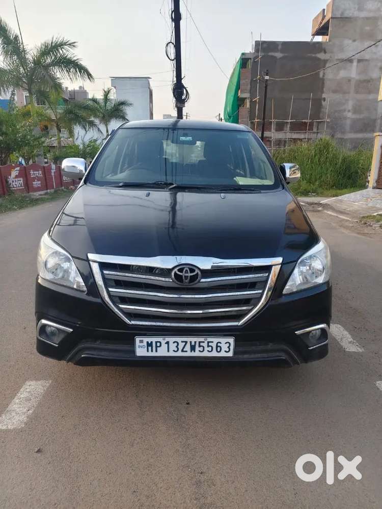 Toyota Innova E4 2.5 G 2016 Diesel 92000 Km Driven