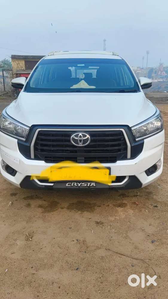 Toyota Inova Crysta With Company Service Record