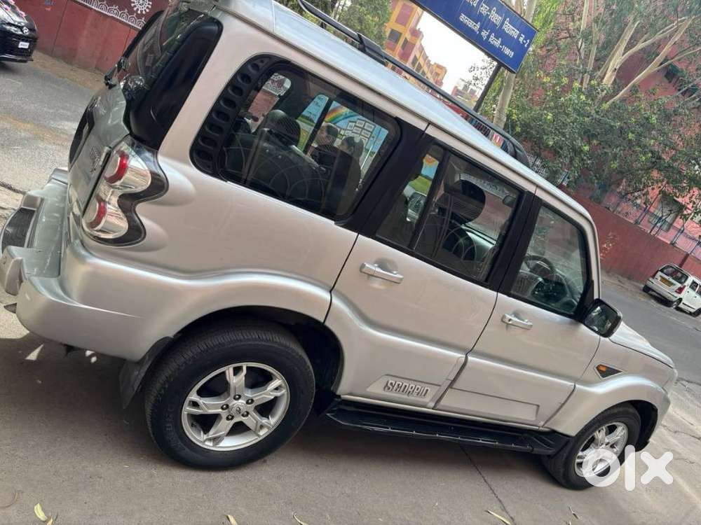 Mahindra Scorpio S10, 2017, Diesel