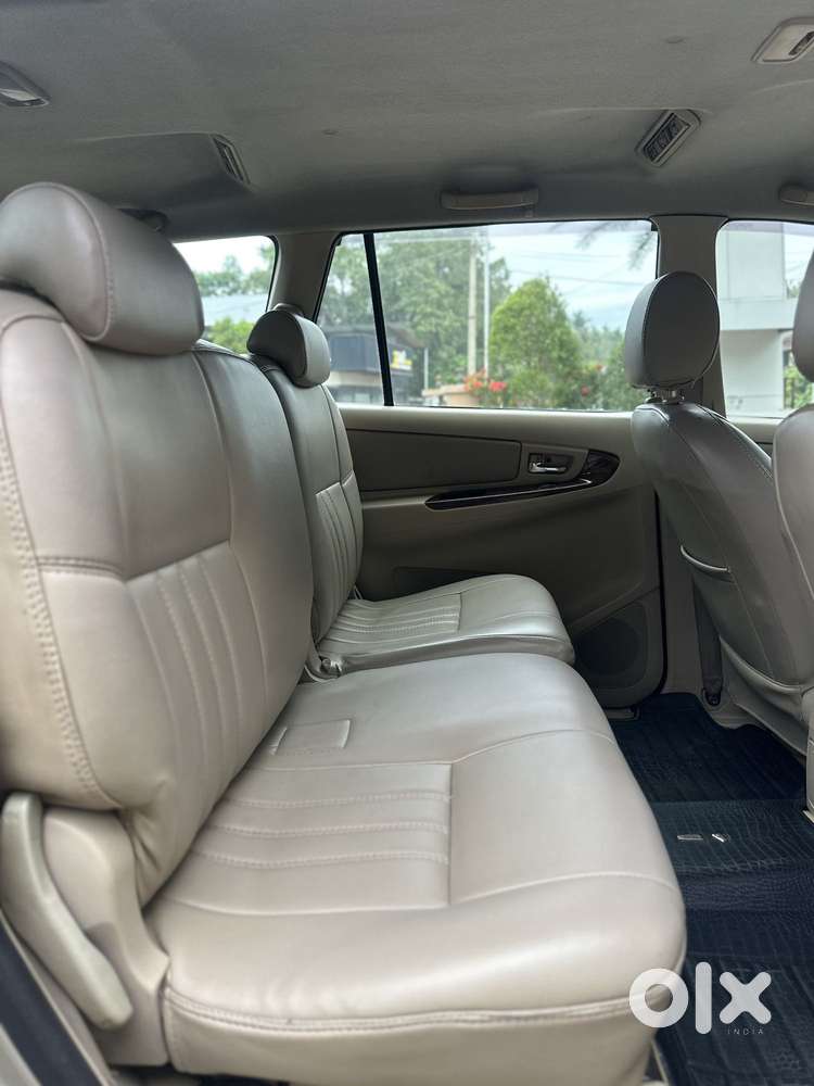 Toyota Innova 2.5 Vx 8 Str, 2006, Diesel