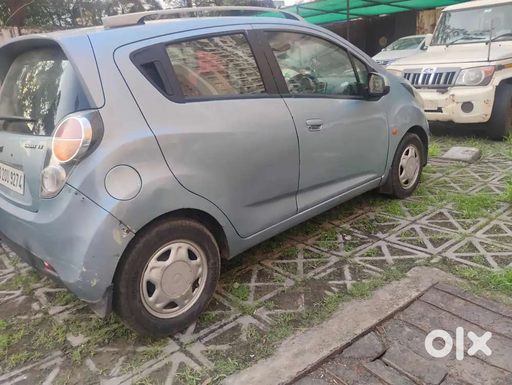 Chevrolet Beat 2010 Petrol Well Maintained With Little Dent