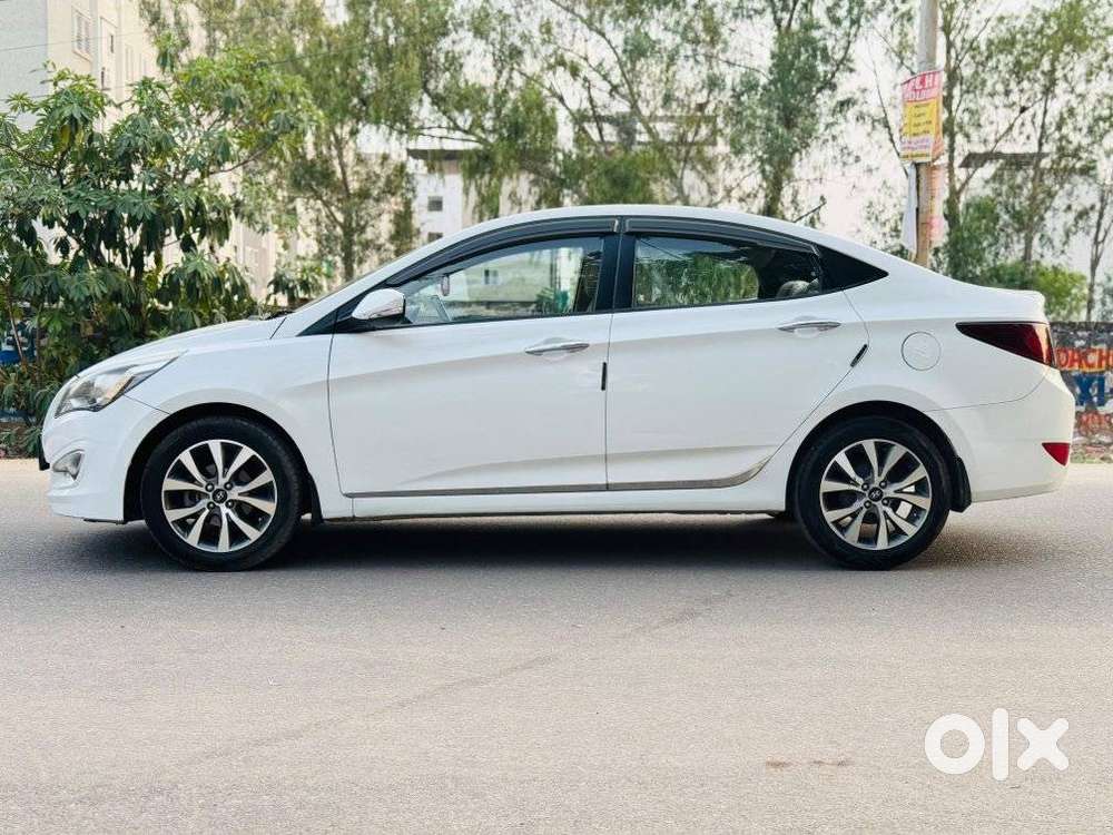 Hyundai Verna, 2015