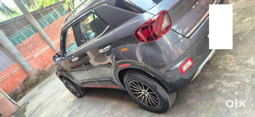 Hyundai Venue 1.0 Sx Turbo Imt, 2022, Petrol