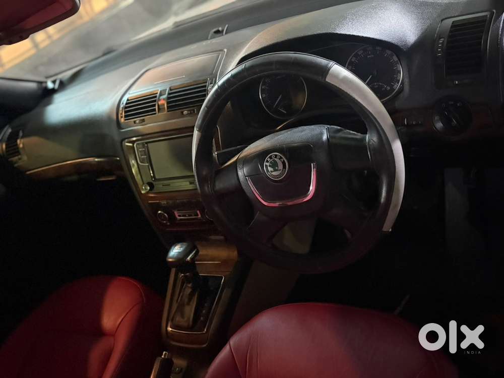 Skoda Laura Diesel Automatic 2012
